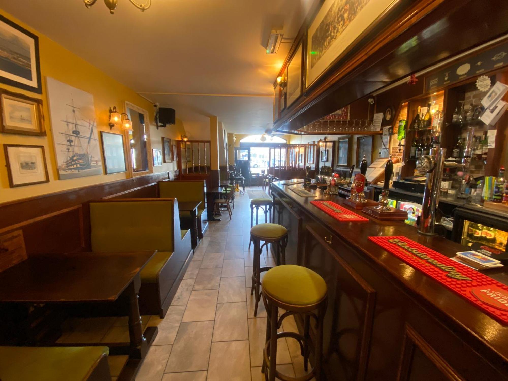 Lady Hamilton Inn Portsmouth Bagian luar foto