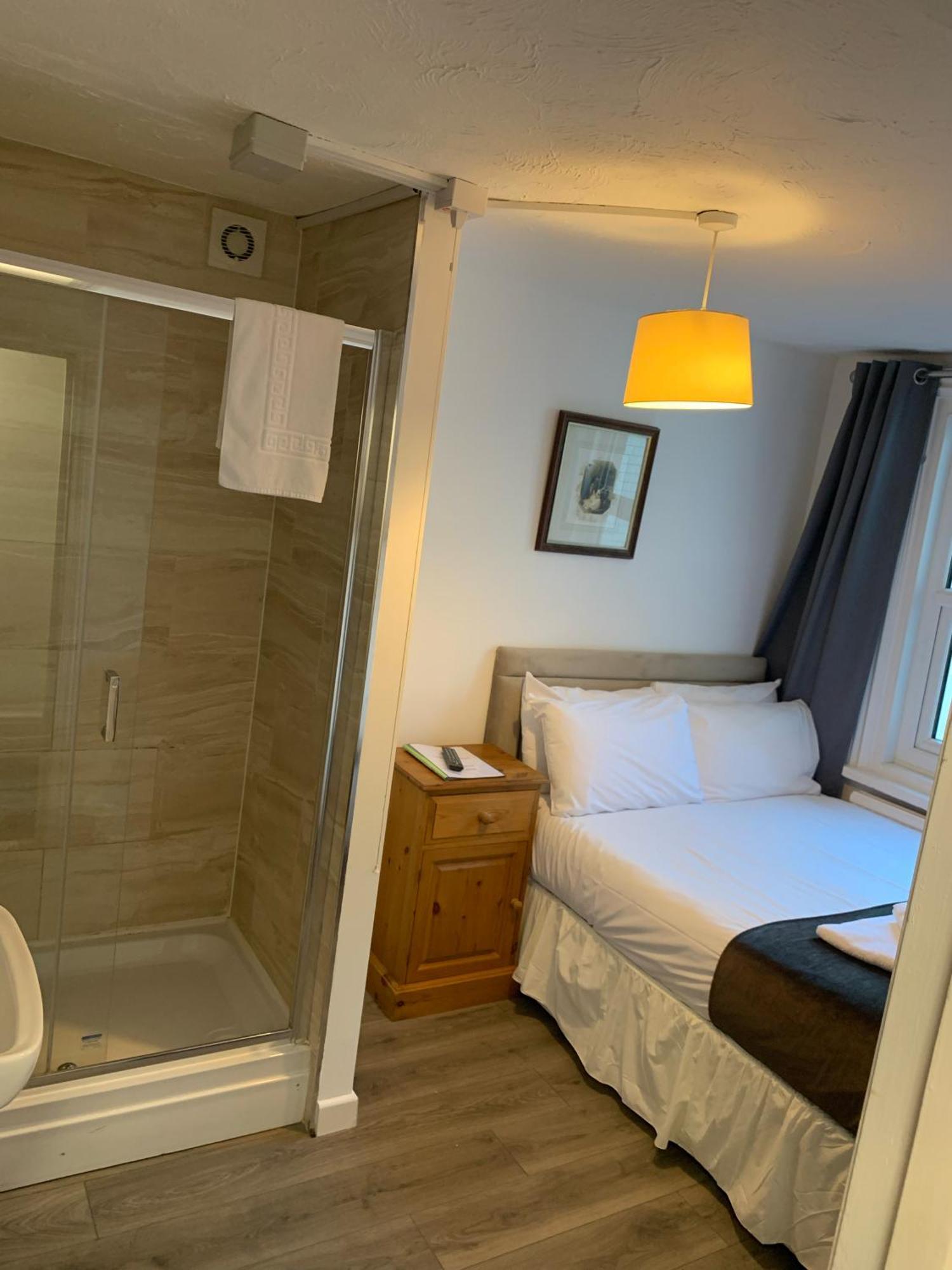 Lady Hamilton Inn Portsmouth Bagian luar foto