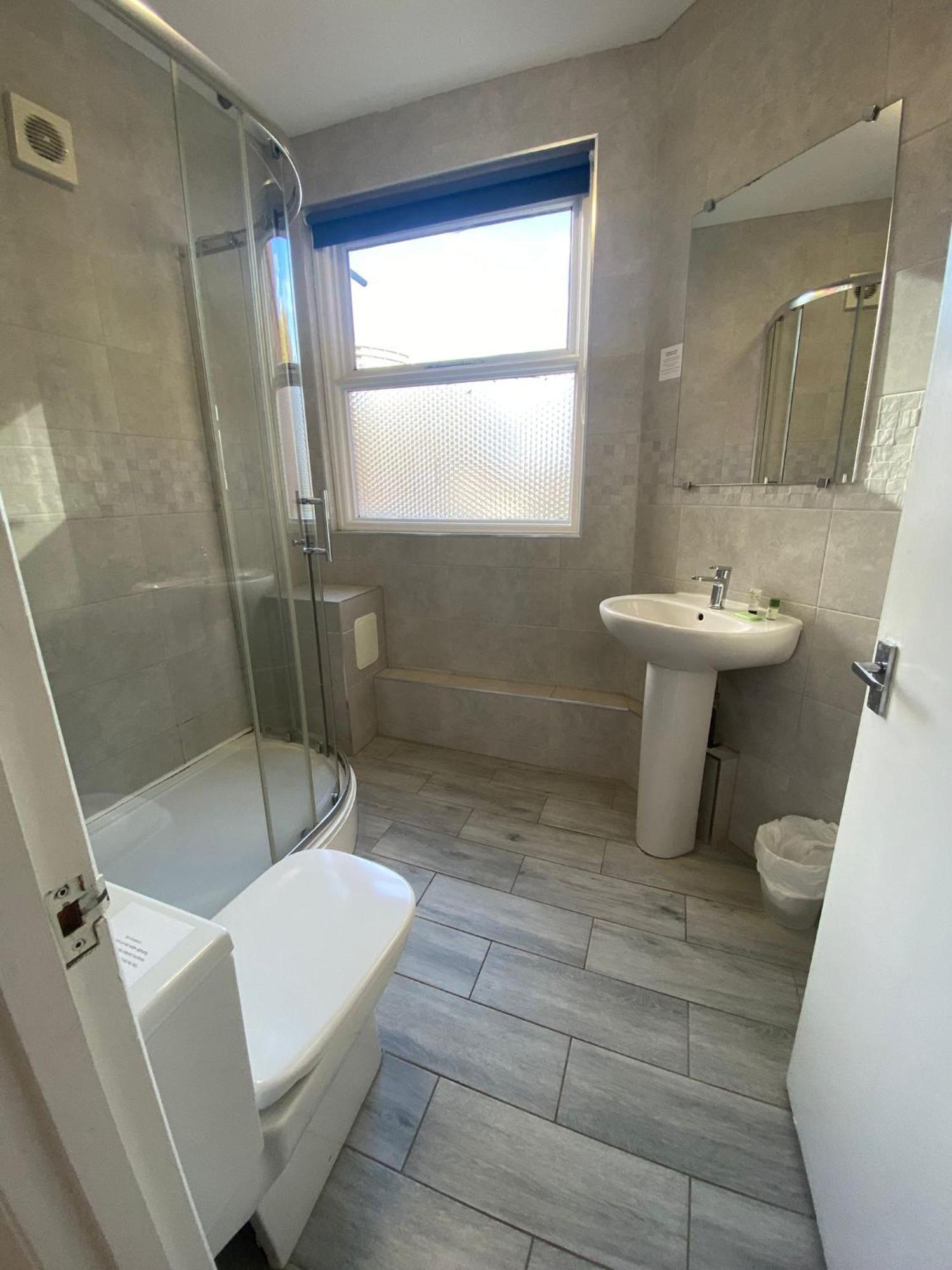 Lady Hamilton Inn Portsmouth Bagian luar foto