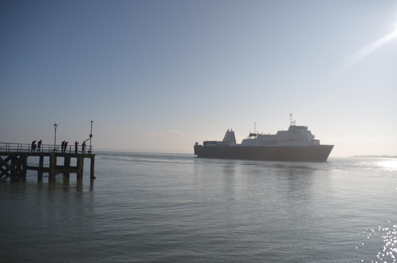 Lady Hamilton Inn Portsmouth Bagian luar foto