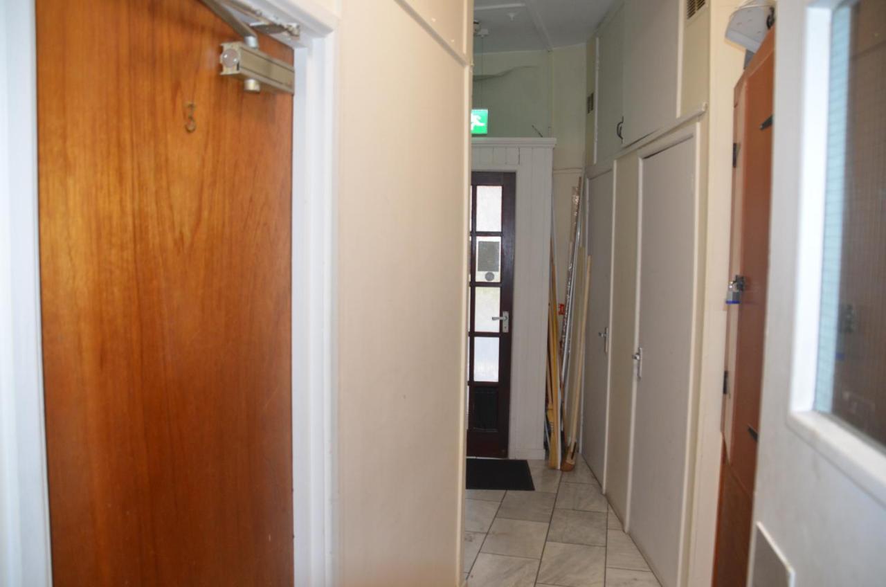 Lady Hamilton Inn Portsmouth Bagian luar foto