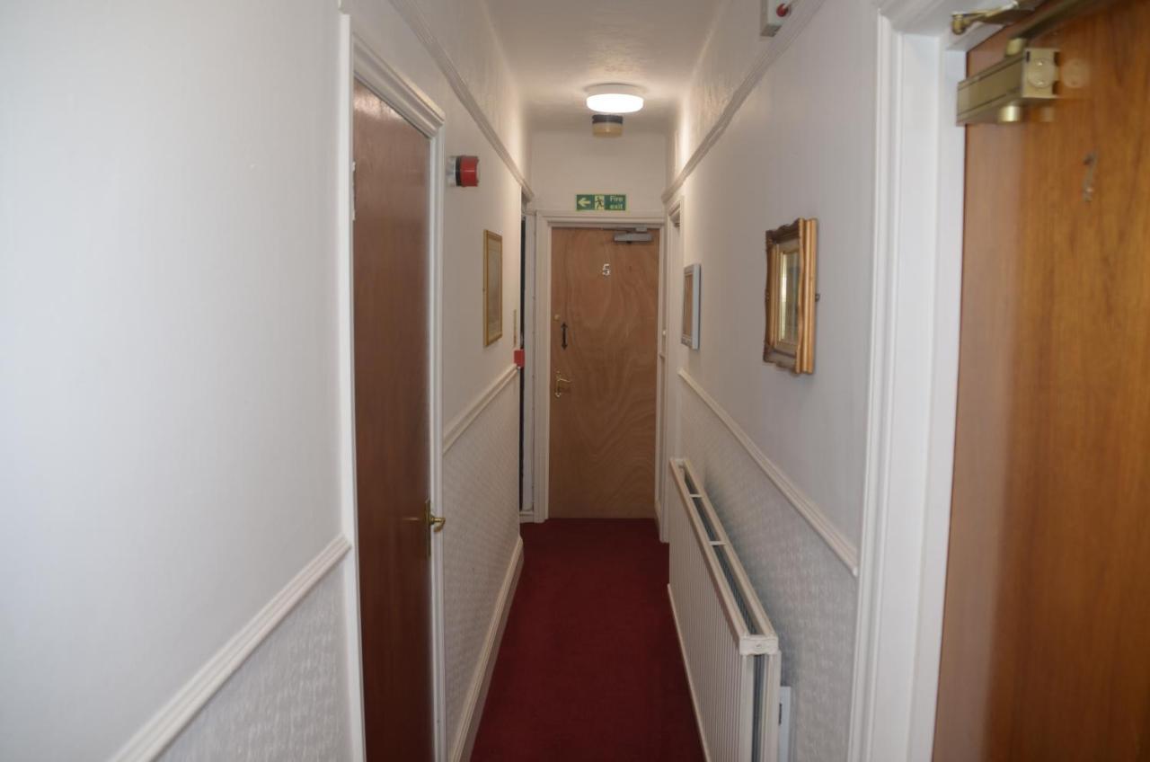 Lady Hamilton Inn Portsmouth Bagian luar foto
